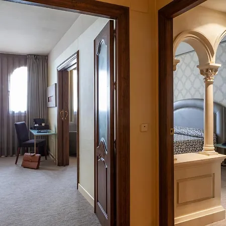 Macia Alfaros Hotel 4*