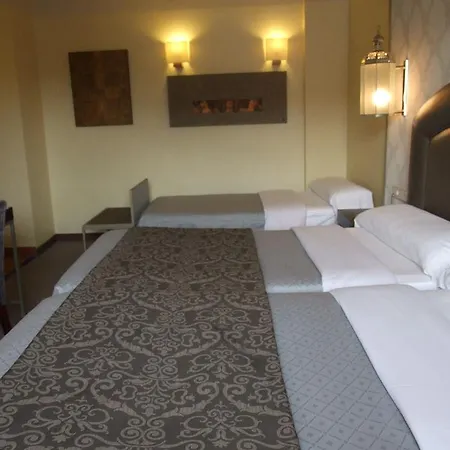 Maciá Alfaros 4* Córdoba
