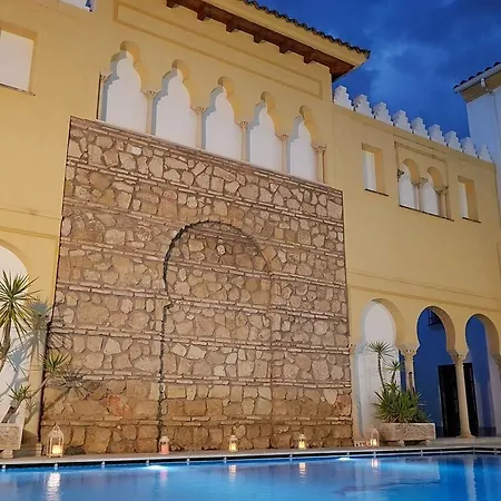 Maciá Alfaros Hotel