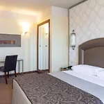 Macia Alfaros Ξενοδοχείο 4*